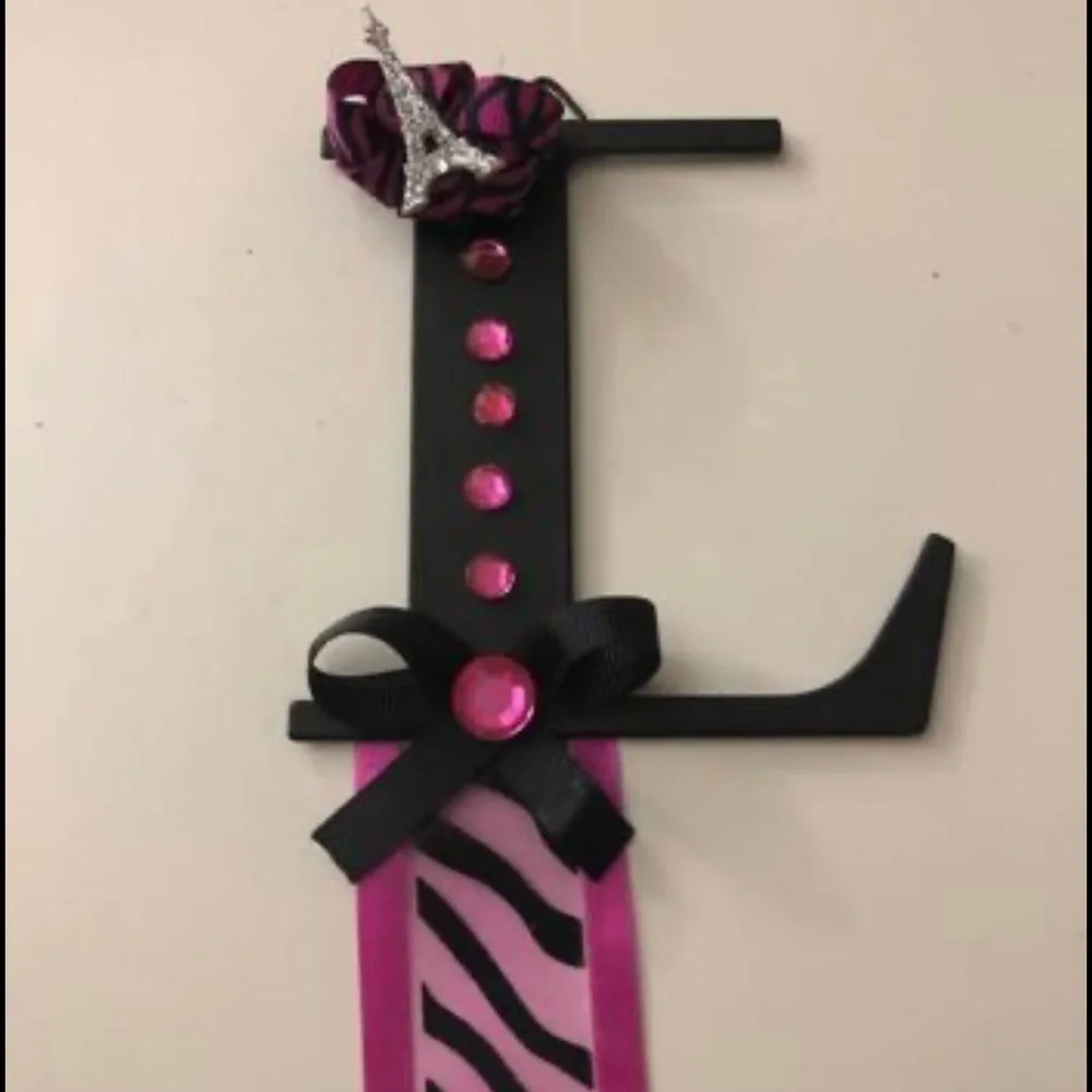 Barrettes hair clip holder